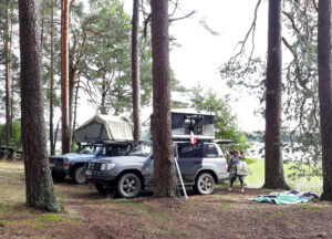 Lithuania off-road 4x4 route - campsite by the lake