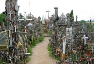 Lithuania off-road 4x4 route - Hill of Crosses